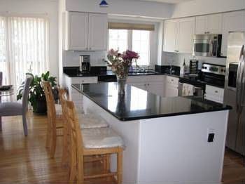 4th image of 5908 Meadowview Dr