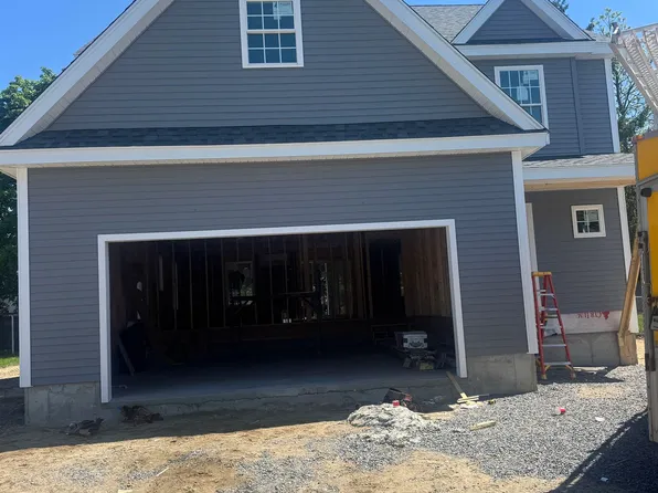 74 linwoood Street, Nashua, NH 03060
