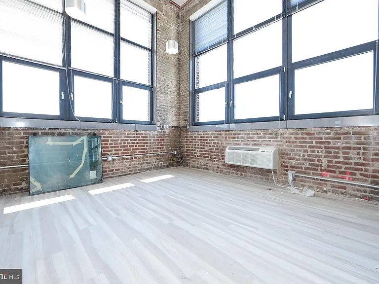 1810 E Venango St #506 — Photo 12
