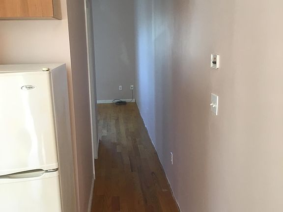 3rd image of 77 Wadsworth Ave