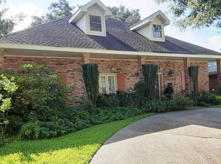 37 W Imperial Dr, Harahan, LA 70123