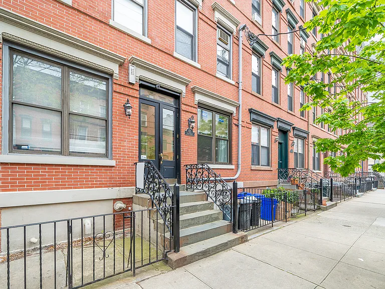 811 Park Ave #2 — Photo 15