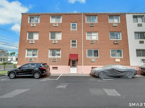 4 Van Zant Street #B5, Norwalk, CT 06855