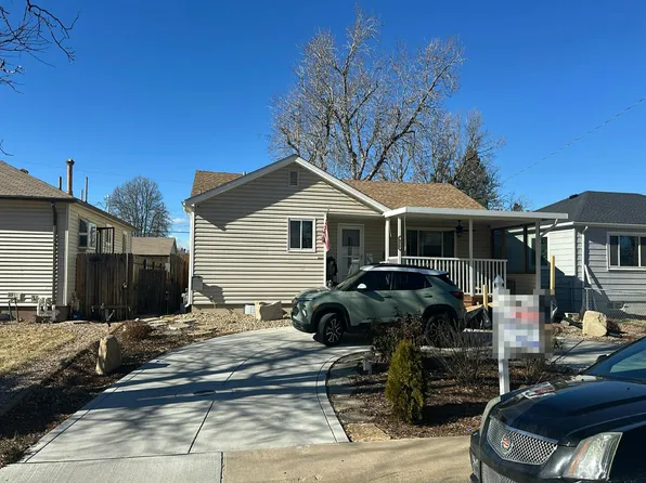 911 Hanover St, Aurora, CO 80010