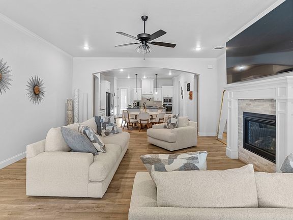 4th image of 5811 Val Verde Dr