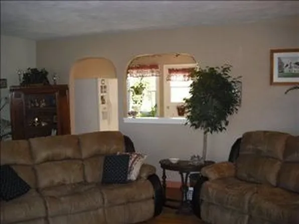 502 W 2nd St, Watkins Glen, NY 14891
