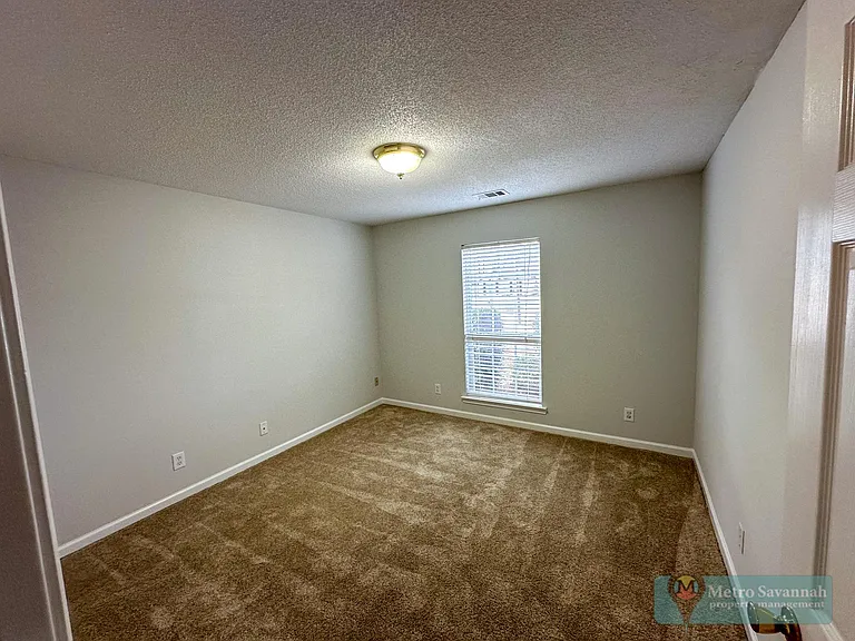 104 Kaylin Ct — Photo 10