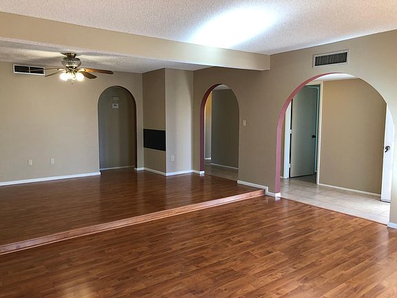 5th image of 8401 E Albion Pl
