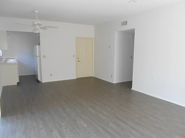 1400 Camden Ave #301 — Photo 6