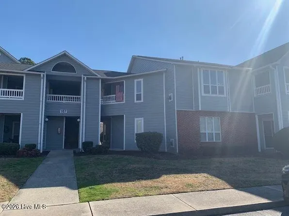 107 Breezewood Drive #F, Greenville, NC 27858