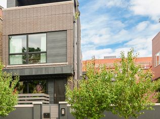 1850 W Race Ave, Chicago, IL 60622