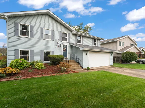 1250 Woodhollow Ct, Schererville, IN 46375