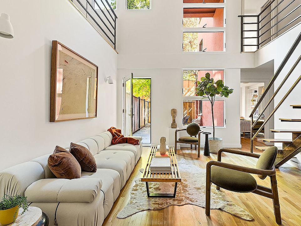 1st image of 569 Carroll St APT 1