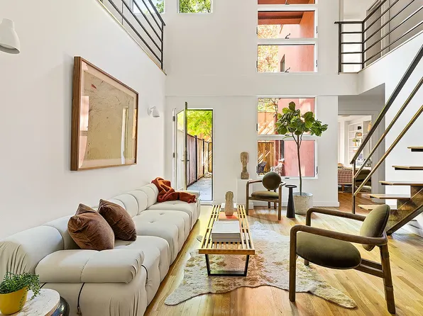 569 Carroll St APT 1, Brooklyn, NY 11215