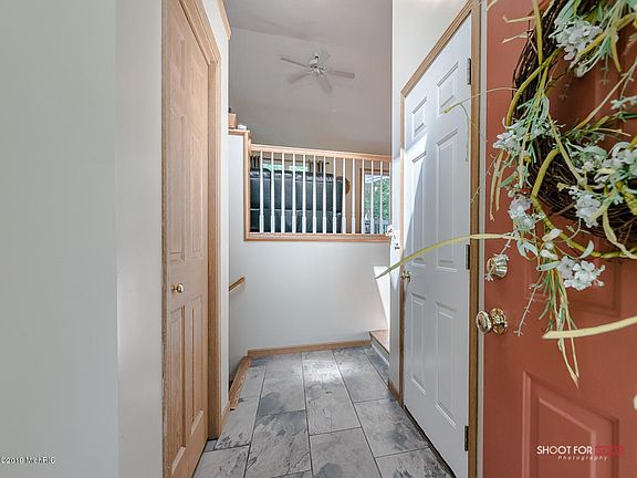 5th image of 6847 Wintergreen Dr