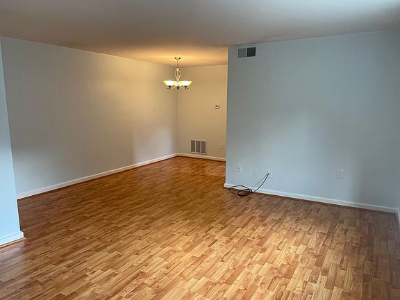3rd image of 814 S Arlington Mill Dr APT 202