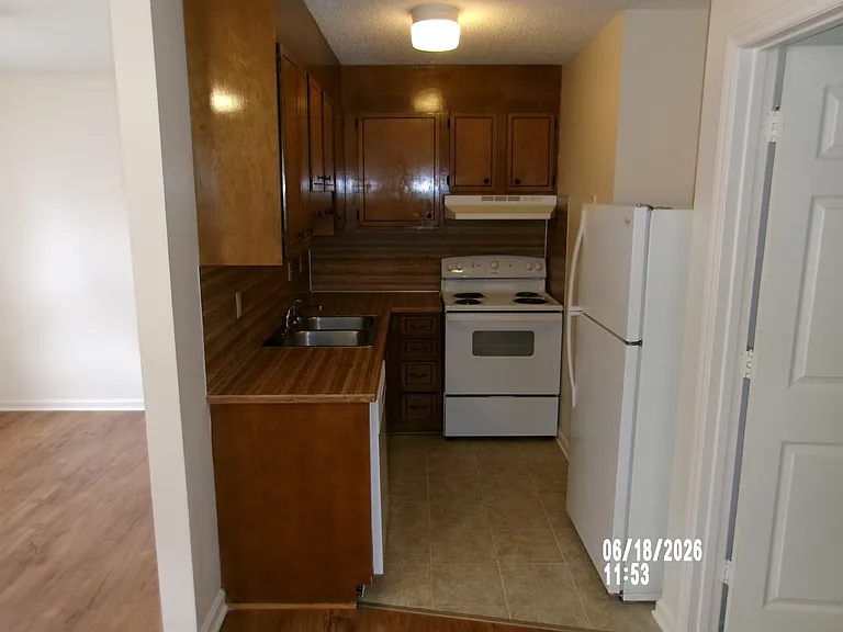 1373 5th St NE #1373 — Photo 5