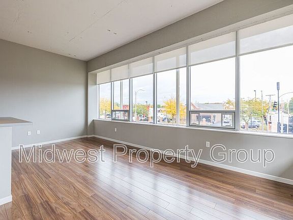 4th image of 4100 Lindell Blvd APT 208