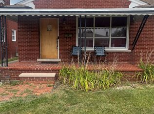 21810 Schroeder Ave W, Eastpointe, MI 48021
