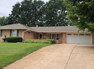 1920 G Ave, Gothenburg, NE 69138