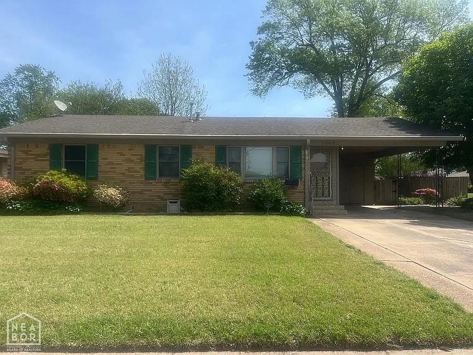 1st image of 1900 Meadow Ln