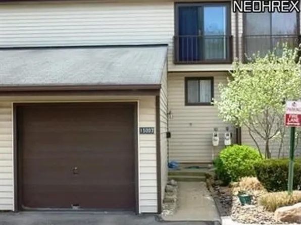 15007 Pine Valley Trl #C25, Middleburg Heights, OH 44130