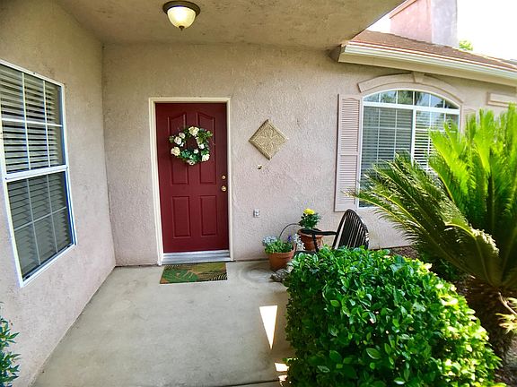 3rd image of 2857 E Pryor Dr
