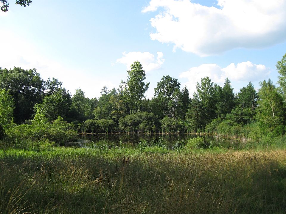 2nd image of 160 Groveland Rd