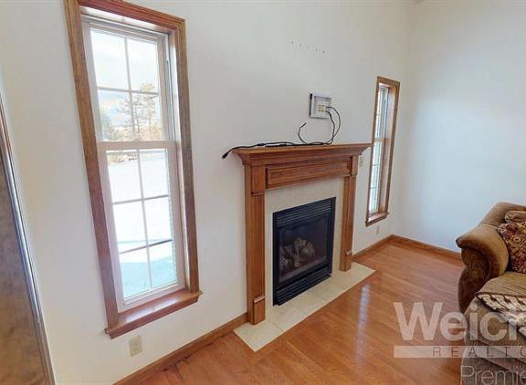 5th image of 28 Briar Rose Ln