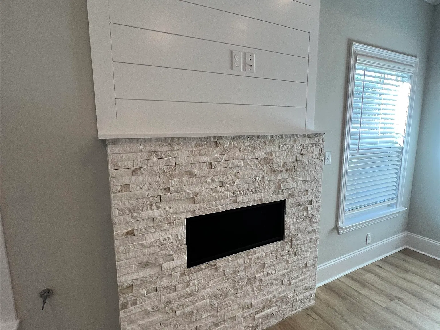 5 bed, 2.5 bath, 2120 sqft, $2,750 — Photo 4