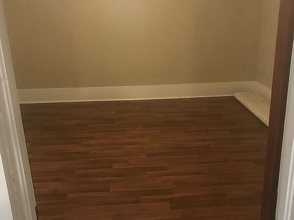 2nd image of 500 Blackmur Dr