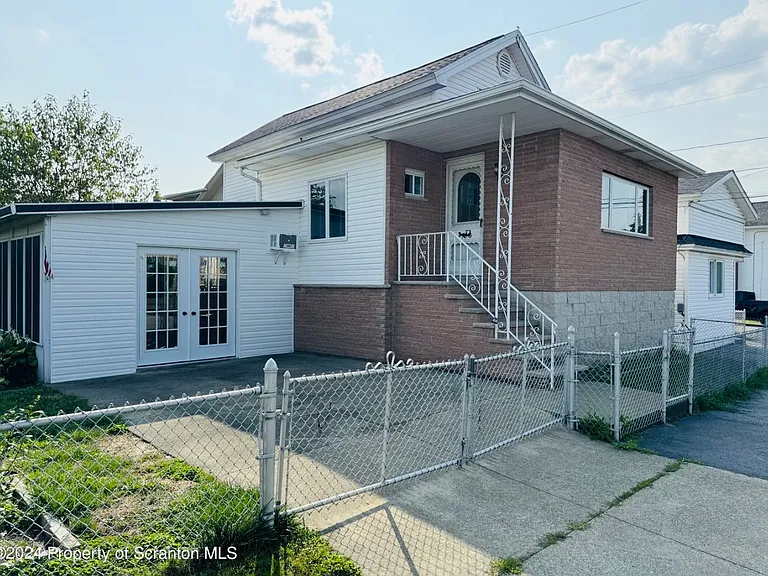 804 Beech St — Photo 18