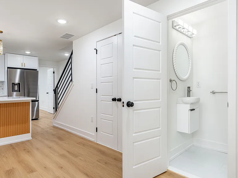 737 N 42nd St #1 — Photo 10