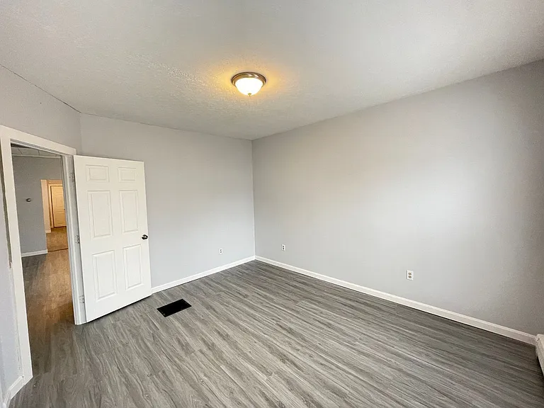 188 Laurel St #1 — Photo 23
