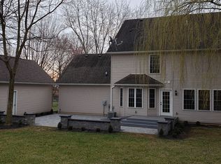 4021 Autumn Ln, Springfield, OH 45503