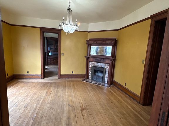 5th image of 2813 W Juneau Ave #1