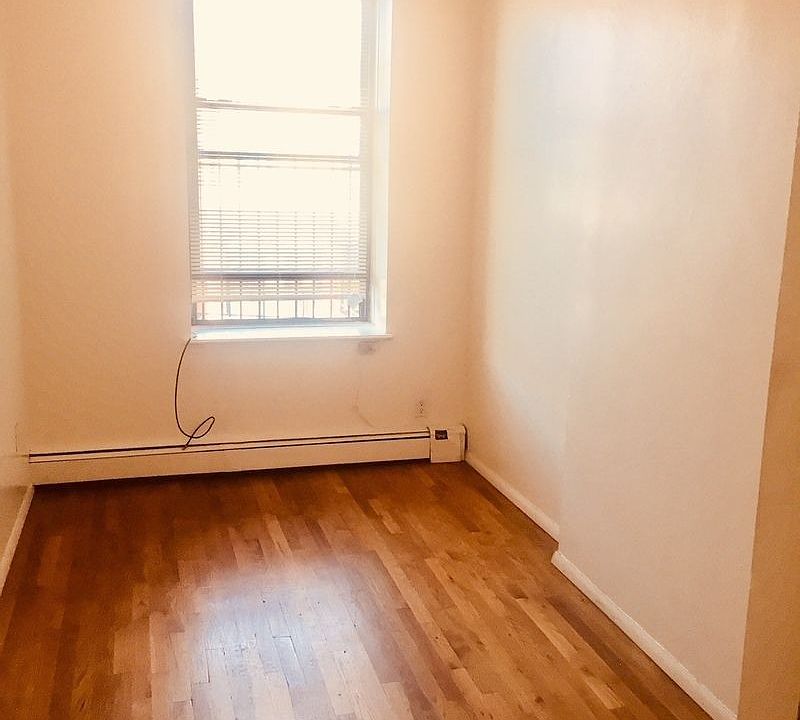 1st image of 223 W 138th St APT 2R