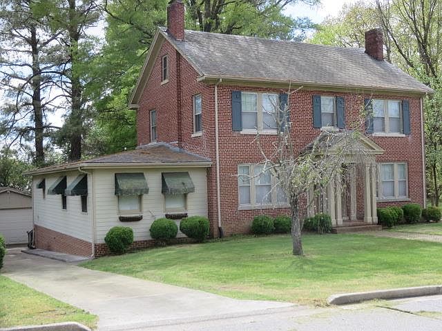 1st image of 210 Franklin St