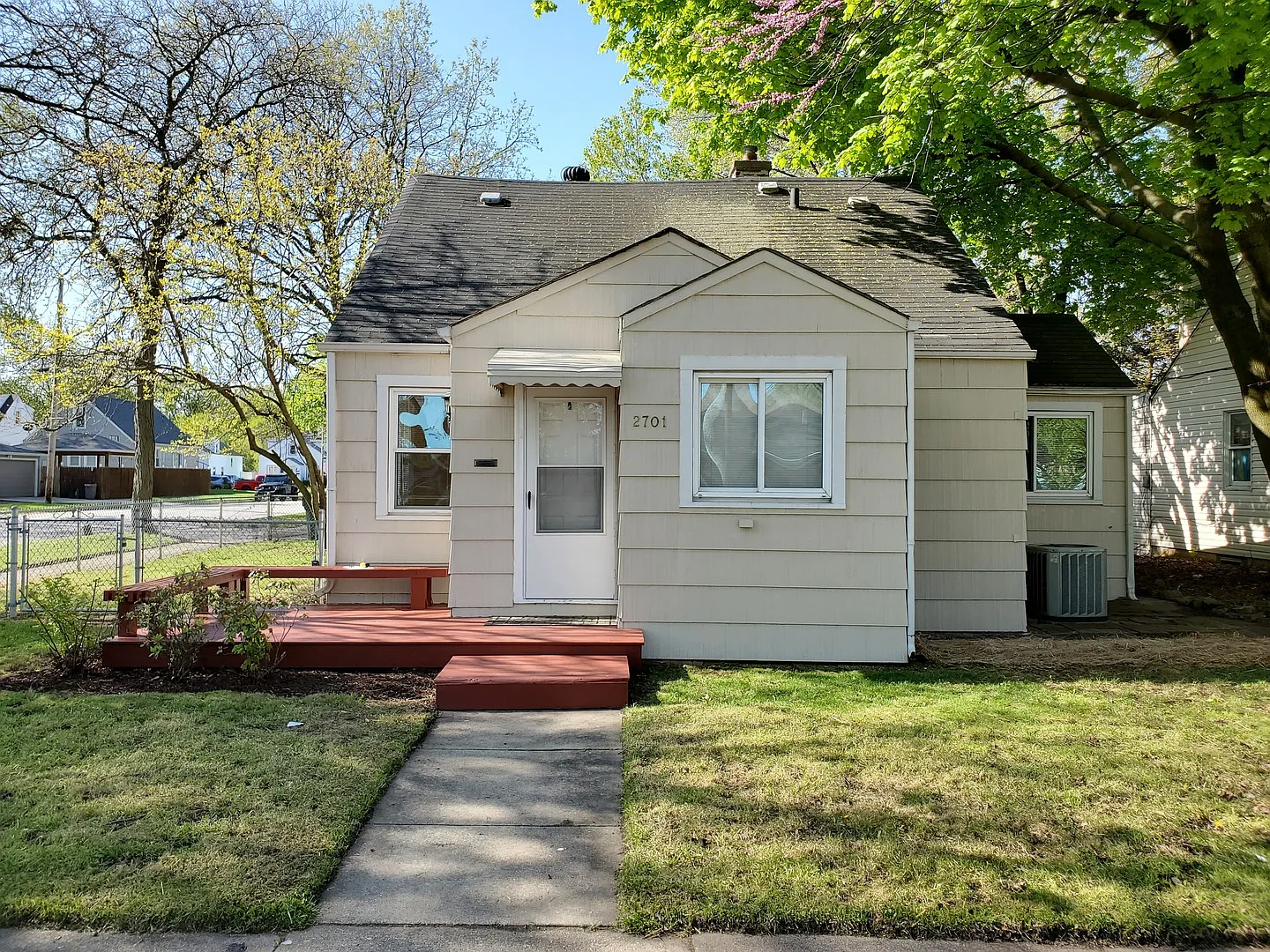 2701 W 89th St photo 1