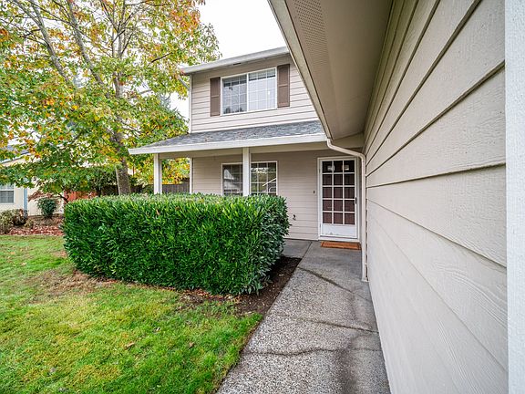 2nd image of 2507 NE 95th Ct