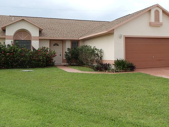 2nd image of 3001 SE Tipton Court