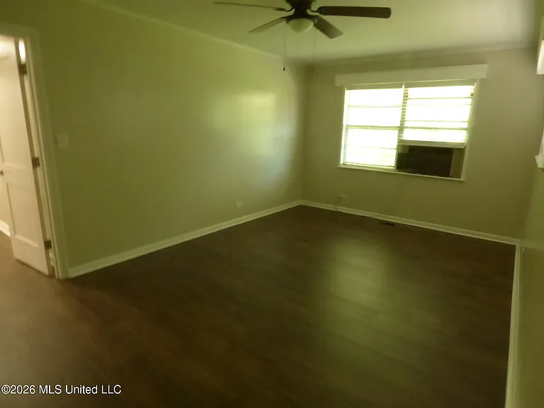 2083 Martin Rd — Photo 14