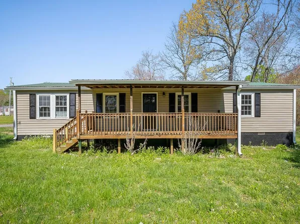 689 Capshaw Rd, Smithville, TN 37166