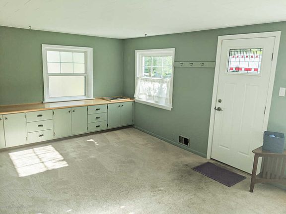 2nd image of 513 N Francis Ave