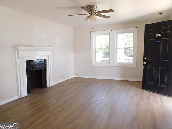 3rd image of 102 Hosea St SW