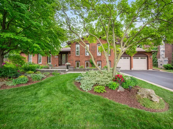 245 Appleby Rd, Hamilton, ON L9G 2V6
