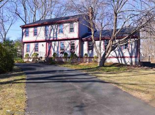 34 Hillside Rd, Cumberland, RI 02864