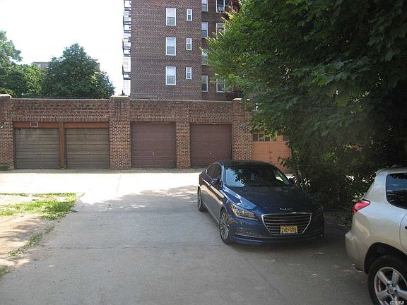 2nd image of 5122 39th Ave