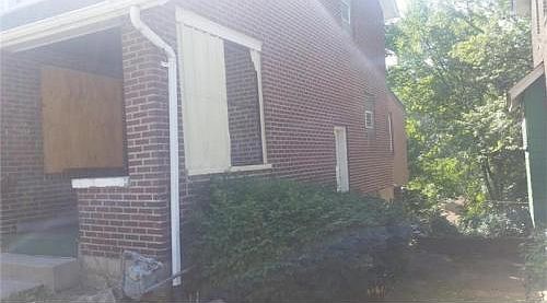 2nd image of 1358 Woodlawn Ave