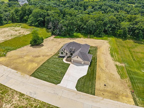 3rd image of 8533 S Lagos Dr
